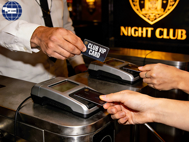 The Power of RFID: Redefining VIP Experiences for Clubs (باللغة الإنجليزية)